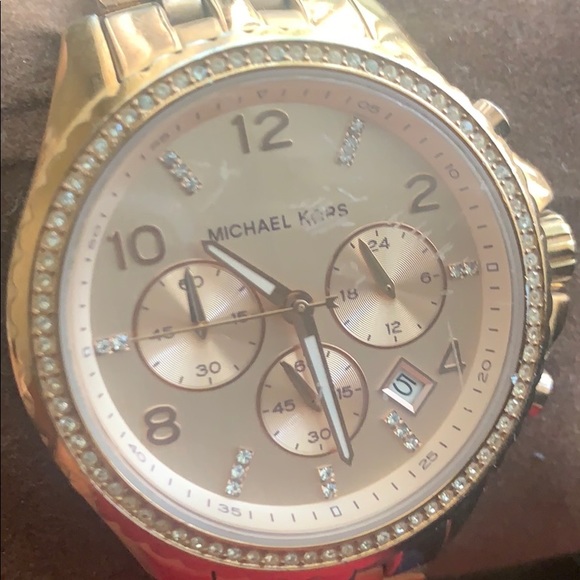 Michael Kors rose gold watch - Picture 5 of 6